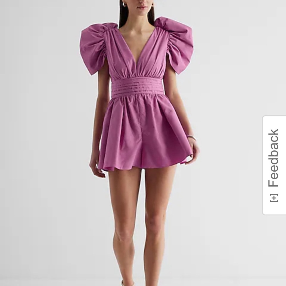 NWT Puffy Sleeve Romper